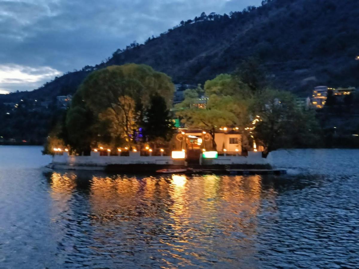 The Periwinkle Homestay Bhīm Tāl Exteriér fotografie