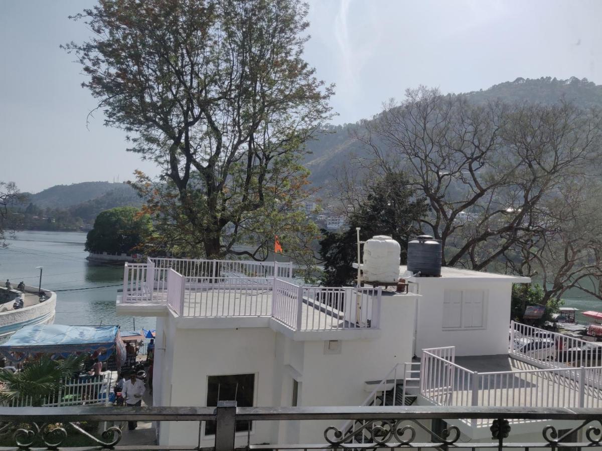 The Periwinkle Homestay Bhīm Tāl Exteriér fotografie